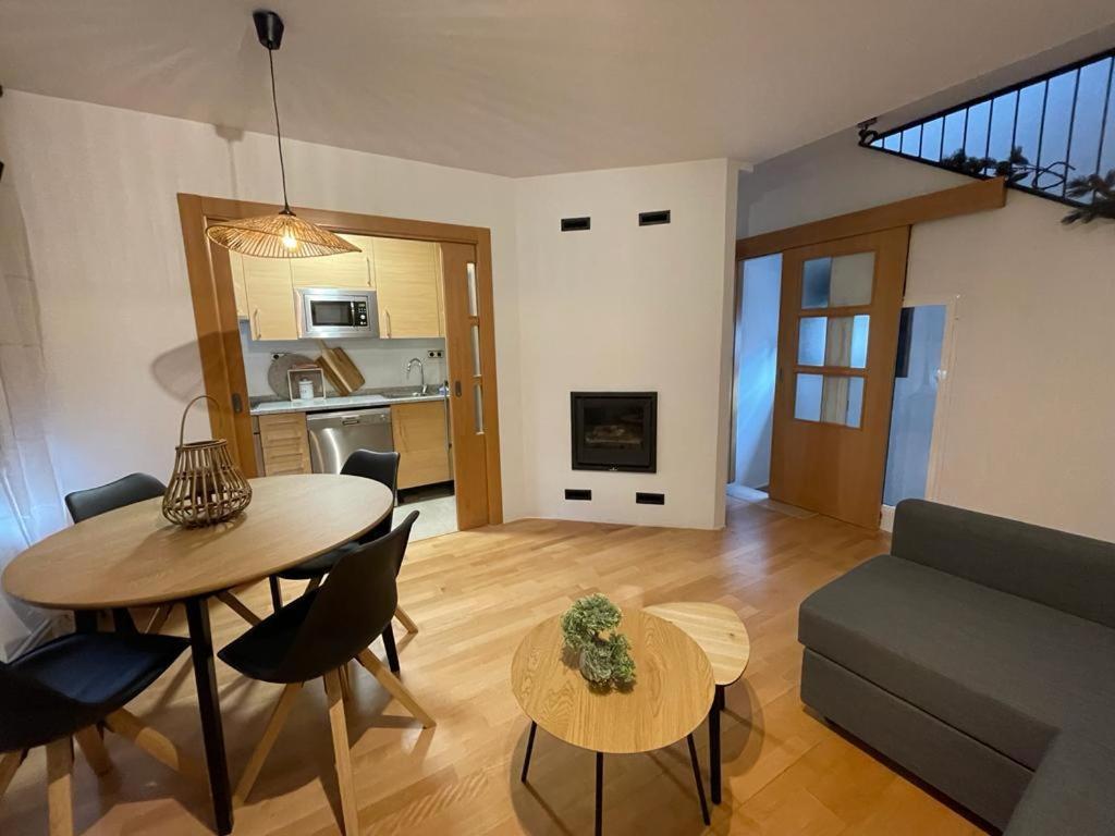 Apartamento La Anaza Villanúa Exteriör bild